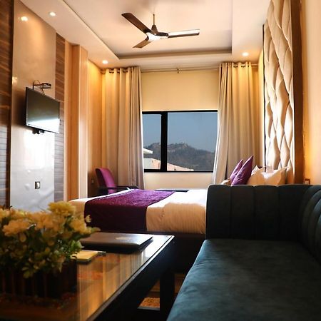 Perfectstayz Premium @Harkipauri Road Haridwār المظهر الخارجي الصورة